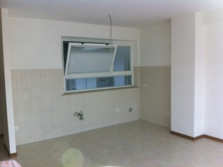 Trilocale in Vendita a Jesi, 159'000€, 72 m², con Box