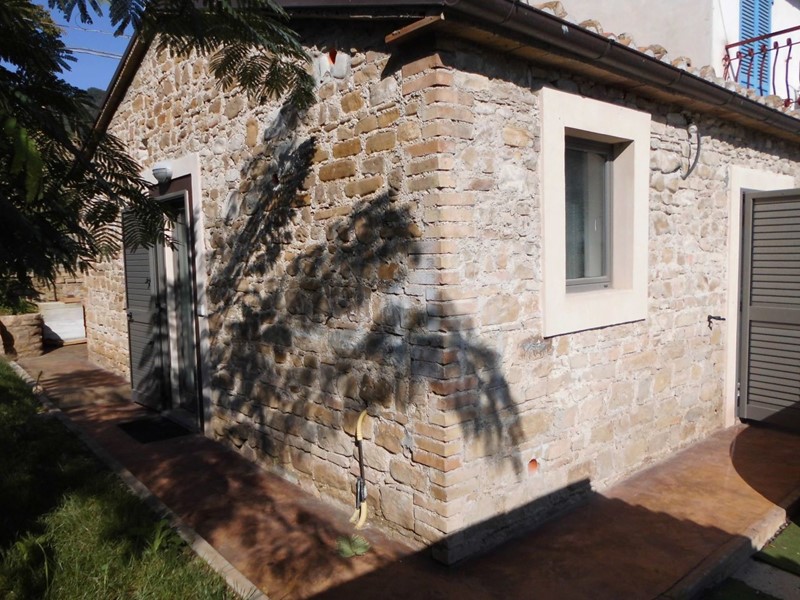 Villa in Vendita a Maiolati Spontini, zona Moie, 65'000€, 52 m², con Box