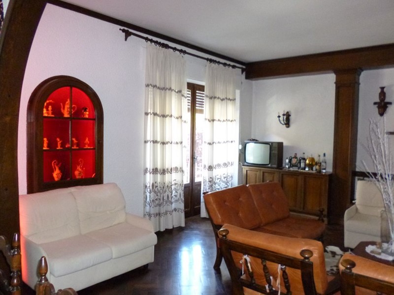 Appartamento in Vendita a Jesi, 110 m², arredato, con Box