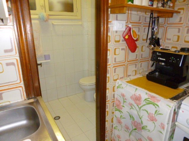 Appartamento in Vendita a Jesi, zona CAMPO BOARIO, 65'000€, 50 m², arredato, con Box