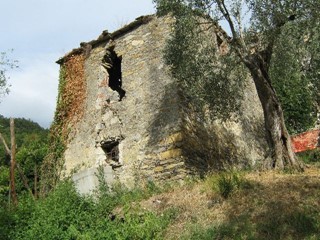 Rustico in Vendita a Luni, 58'000€, 64 m²