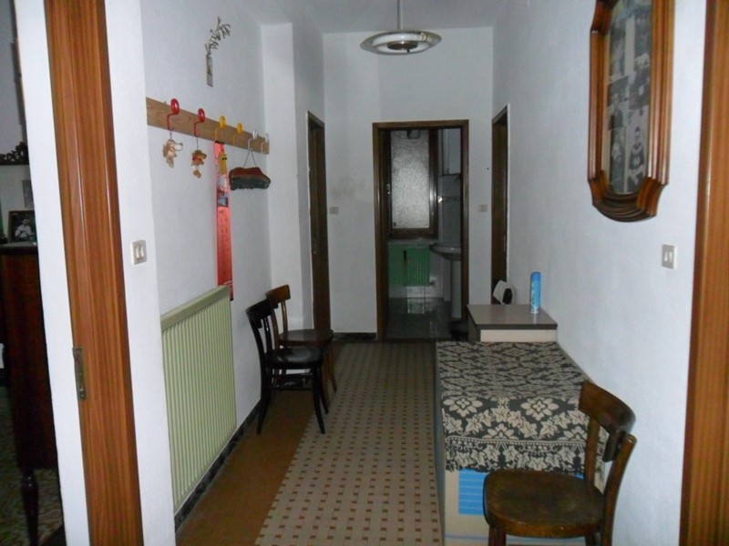 Casa Indipendente in Vendita a Santo Stefano di Magra, zona Ponzano Superiore, 200'000€, 250 m²