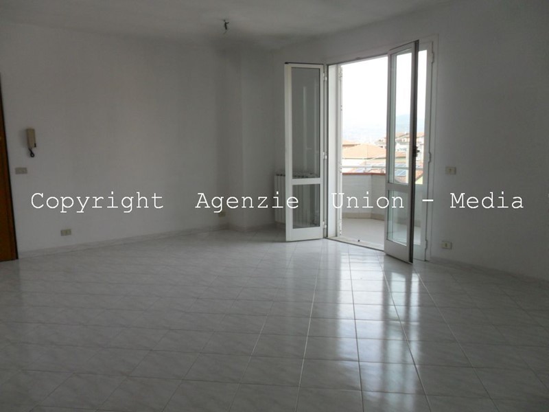 Quadrilocale in Vendita a Santo Stefano di Magra, 220'000€, 100 m², con Box