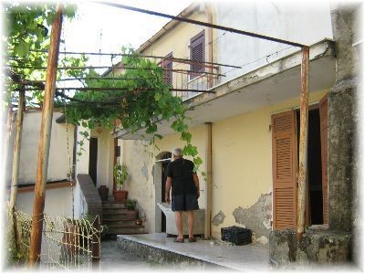 Casa Indipendente in Vendita a Sarzana, 130'000&euro;, 60 m²