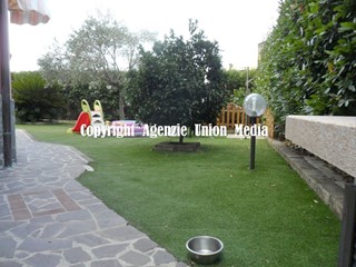 Quadrilocale in Vendita a Luni, 300'000€, 90 m², con Box