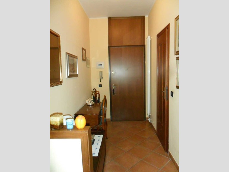 Quadrilocale in Vendita a Luni, zona Luni Mare, 150'000€, 75 m²