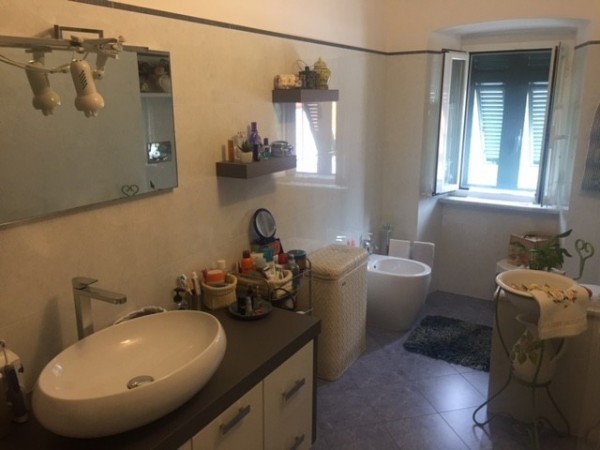 Quadrilocale in Vendita a Castelnuovo Magra, 180'000€, 110 m²