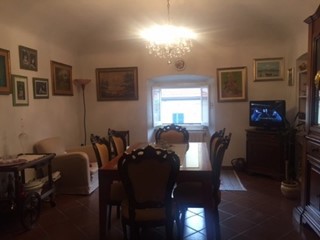 Quadrilocale in Vendita a Castelnuovo Magra, 180'000€, 110 m²