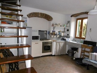 Casa Indipendente in Vendita a Sarzana, 160'000€, 50 m²