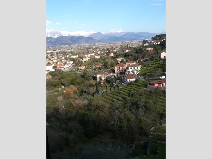 Casa Indipendente in Vendita a Ameglia, 295'000&euro;, 100 m²