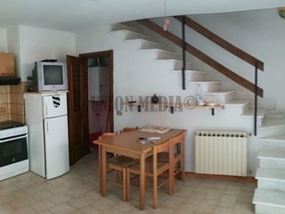 Casa Indipendente in Vendita a Luni, zona Nicola, 58'000€, 50 m²