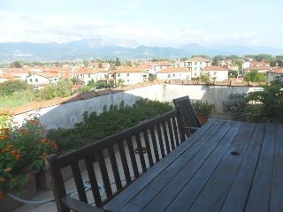 Appartamento in Vendita a Ameglia, 200'000&euro;, 90 m², con Box