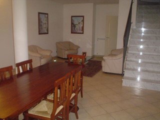 Casa Indipendente in Vendita a Castelnuovo Magra, 600'000€, 180 m², con Box