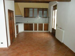 Appartamento in Vendita a Castelnuovo Magra, 260'000€, 120 m², con Box