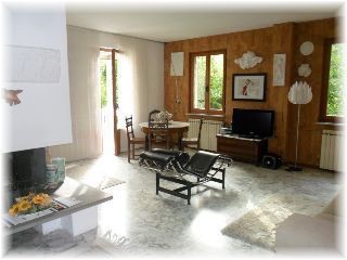 Casa Indipendente in Vendita a Castelnuovo Magra, 260'000€, 250 m², con Box