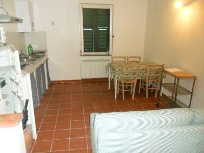 Casa Indipendente in Vendita a Luni, zona Nicola, 220'000€, 110 m²