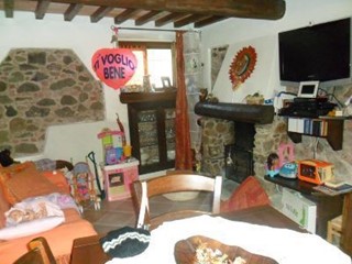 Casa Indipendente in Vendita a Luni, 320'000€, 100 m², con Box