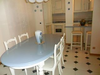 Casa Indipendente in Vendita a Santo Stefano di Magra, 350'000€, 145 m², con Box