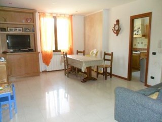 Appartamento in Vendita a Sarzana, 195'000&euro;, 120 m², con Box