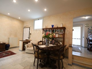 Quadrilocale in Vendita a Sarzana, 280'000&euro;, 105 m²