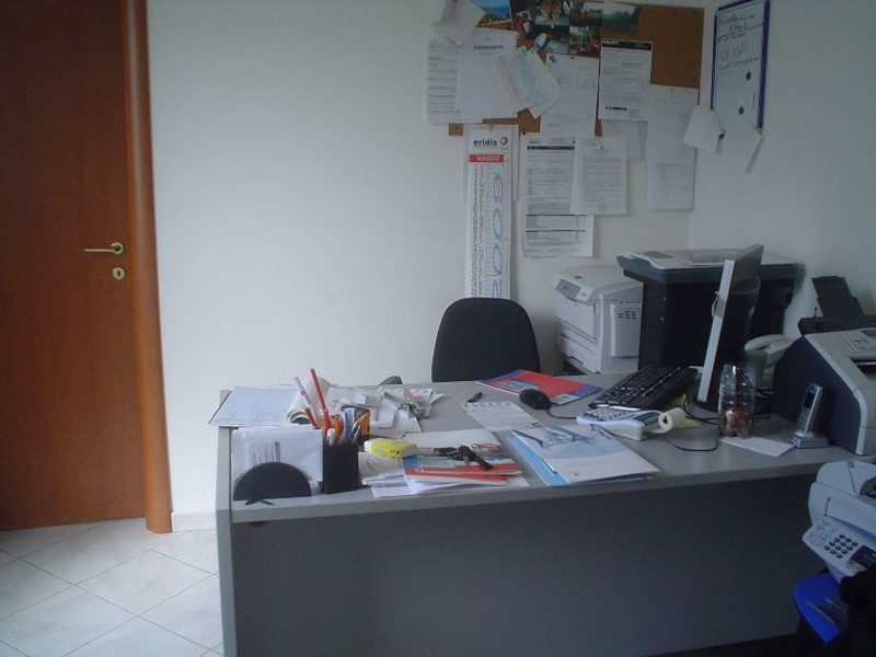 Capannone in Vendita a Castelnuovo Magra, 210'000€, 135 m²