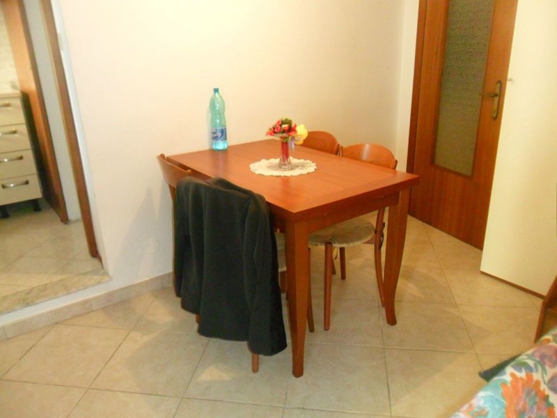 Monolocale in Affitto a Sarzana, 1'500€, 25 m², arredato
