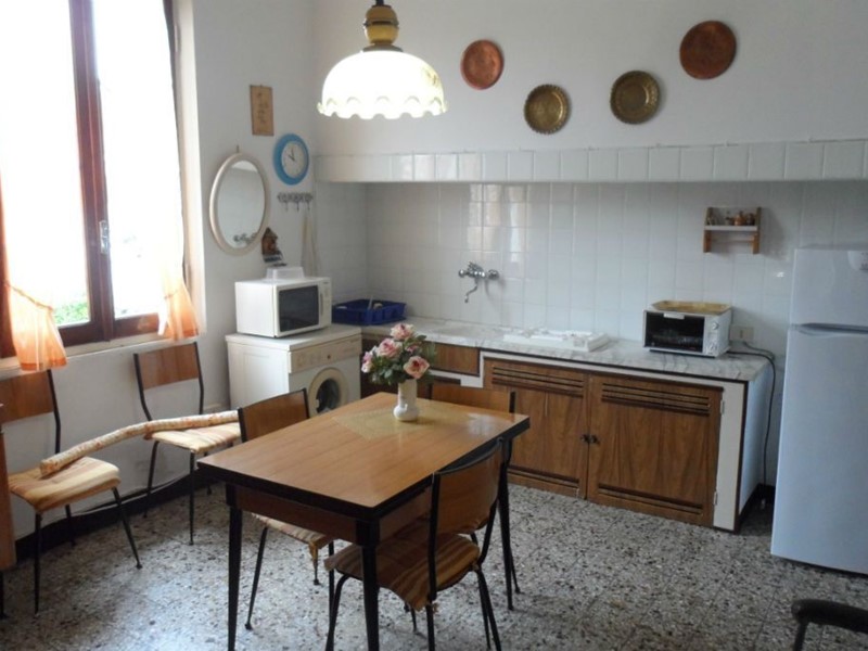 Casa Indipendente in Vendita a Ameglia, 180'000&euro;, 110 m²
