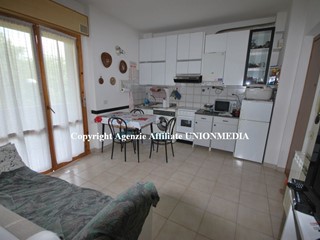 Bilocale in Vendita a Luni, zona Luni Mare, 100'000€, 40 m², arredato, con Box