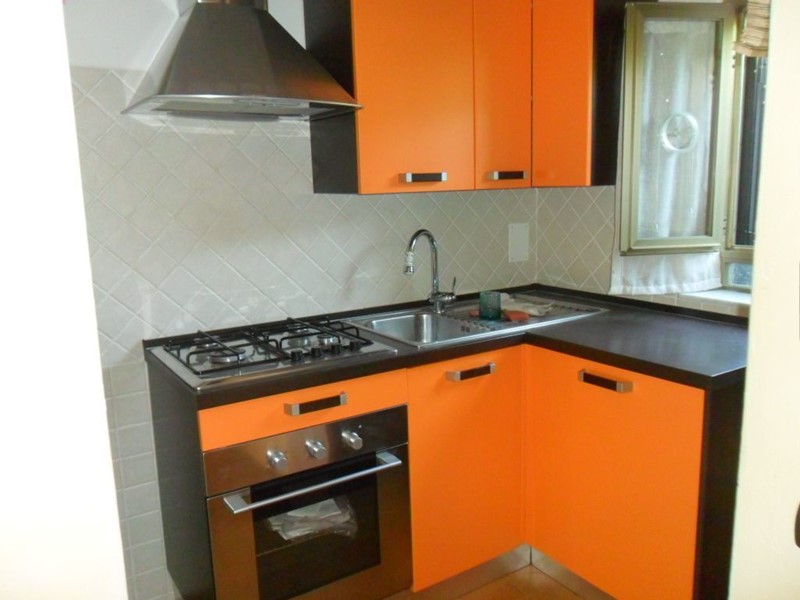 Casa Indipendente in Vendita a Luni, 90'000€, 60 m²