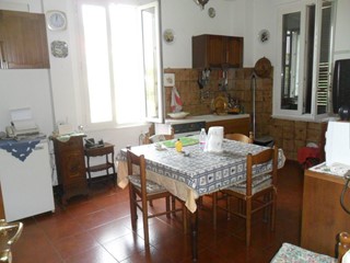 Quadrilocale in Vendita a Luni, 220'000€, 100 m²