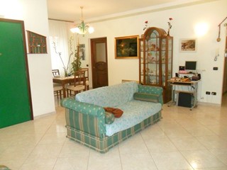 Appartamento in Vendita a Sarzana, 350'000&euro;, 130 m²