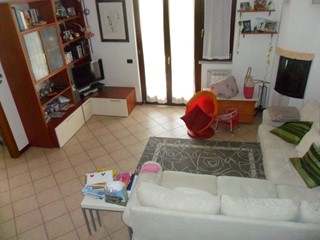 Casa Indipendente in Vendita a Luni, zona Isola, 550'000€, 260 m²