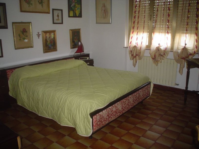 Casa Indipendente in Vendita a Santo Stefano di Magra, 200'000€, 120 m²