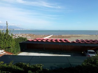 Bilocale in Affitto a Ameglia, 1'100€, 65 m², con Box