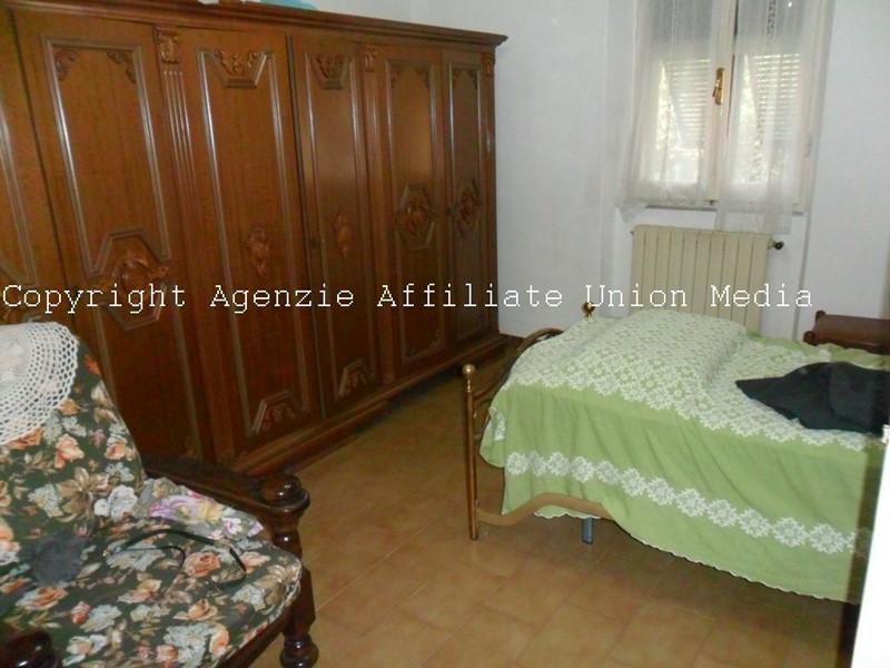 Casa Indipendente in Vendita a Sarzana, 350'000&euro;, 110 m², con Box