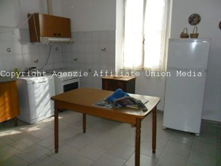 Casa Indipendente in Vendita a Sarzana, 350'000&euro;, 110 m², con Box