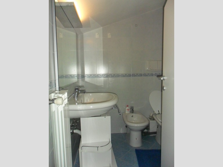 Appartamento in Vendita a Sarzana, 270'000&euro;, 120 m², con Box