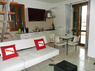 Appartamento in Vendita a Sarzana, 270'000&euro;, 120 m², con Box