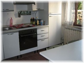 Casa Indipendente in Vendita a Sarzana, 400'000&euro;, 100 m²