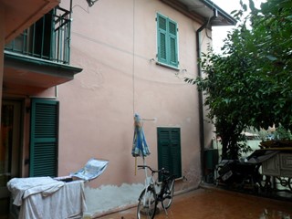 Casa Indipendente in Vendita a Arcola, zona Romito Magra, 120'000€, 120 m²