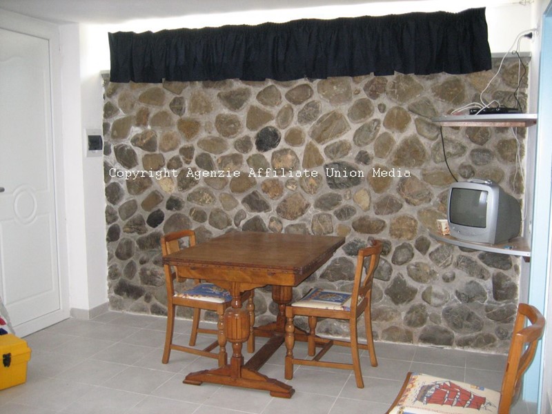 Bilocale in Vendita a Ameglia, zona Fiumaretta, 108'000&euro;, 40 m²