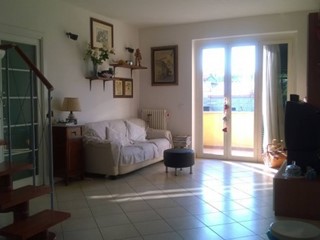 Appartamento in Vendita a Santo Stefano di Magra, 250'000€, 110 m²