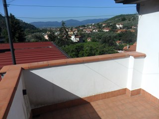 Casa Indipendente in Vendita a Luni, 90'000€, 55 m²