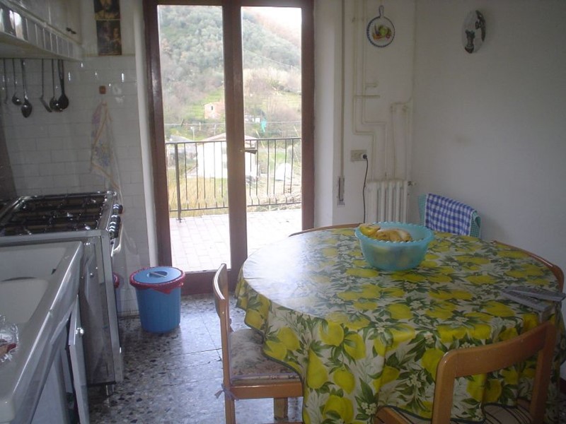 Quadrilocale in Vendita a Ameglia, 170'000&euro;, 100 m²