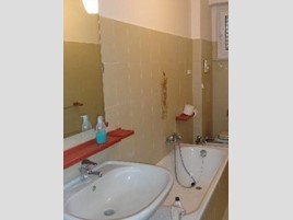 Trilocale in Vendita a Luni, 120'000€, 70 m², con Box