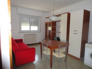 Trilocale in Vendita a Luni, 120'000€, 70 m², con Box