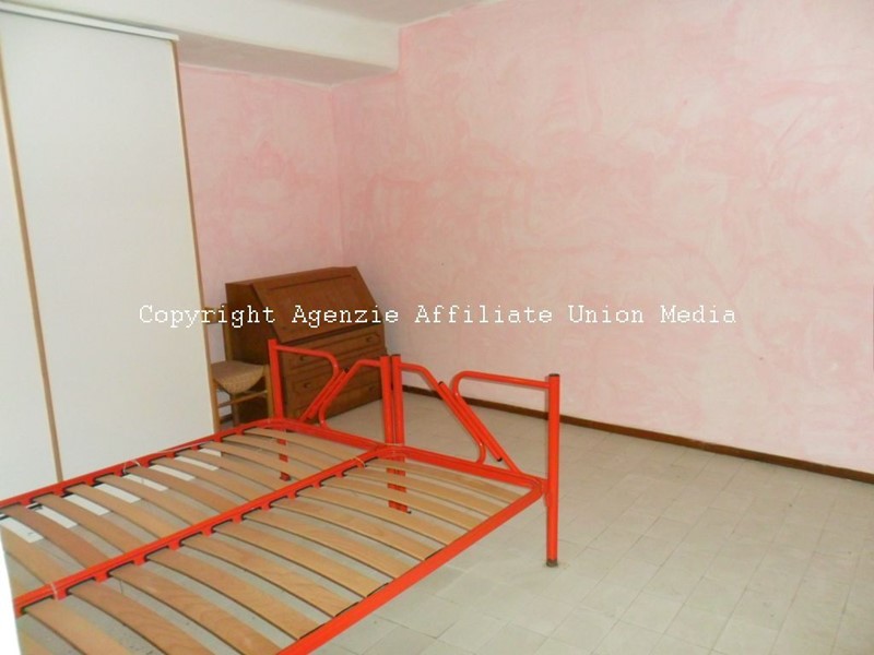 Bilocale in Vendita a Ameglia, 65'000&euro;, 38 m²