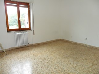 Quadrilocale in Vendita a Sarzana, 500€, 70 m²