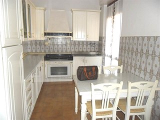 Trilocale in Vendita a Sarzana, 120'000€, 70 m²