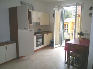 Quadrilocale in Vendita a Arcola, zona Ressora, 150'000€, 80 m², con Box